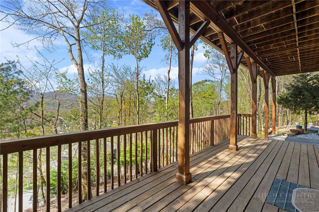 248 Hillcrest Lane