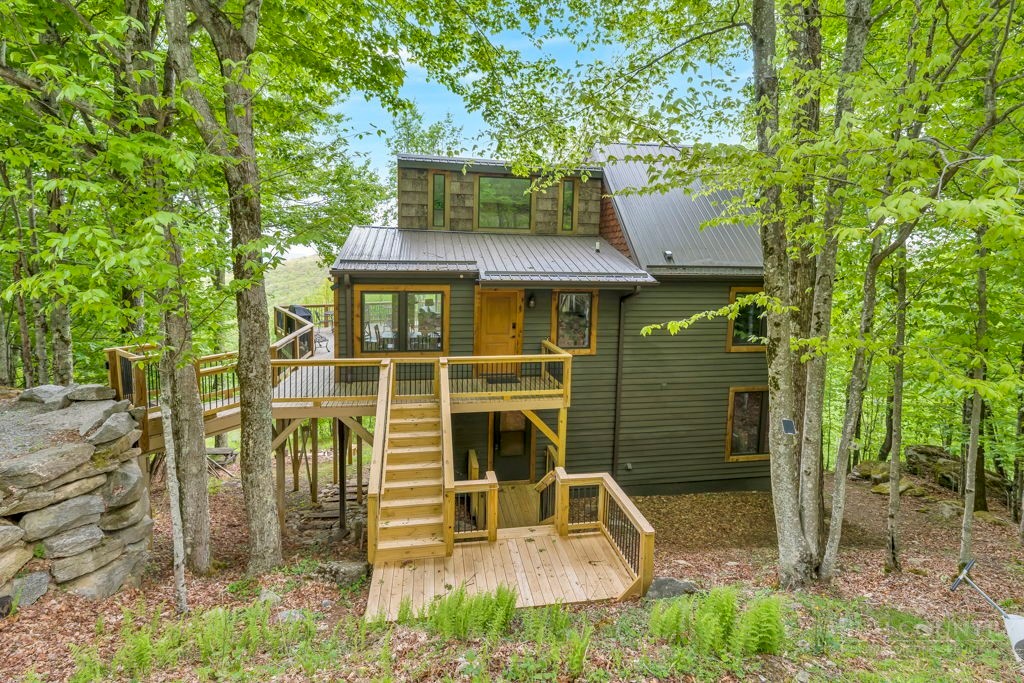 192 Wild Daisy Lane