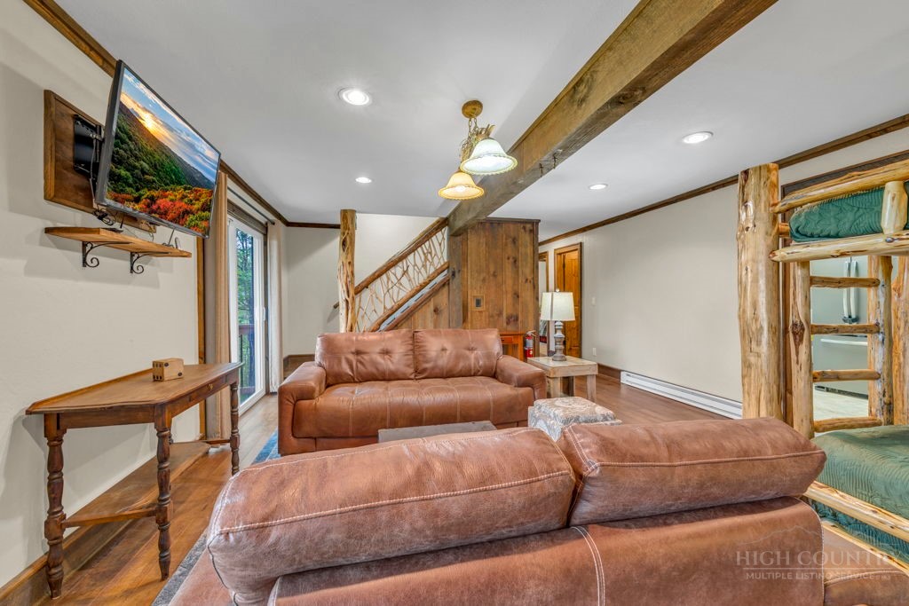 192 Wild Daisy Lane