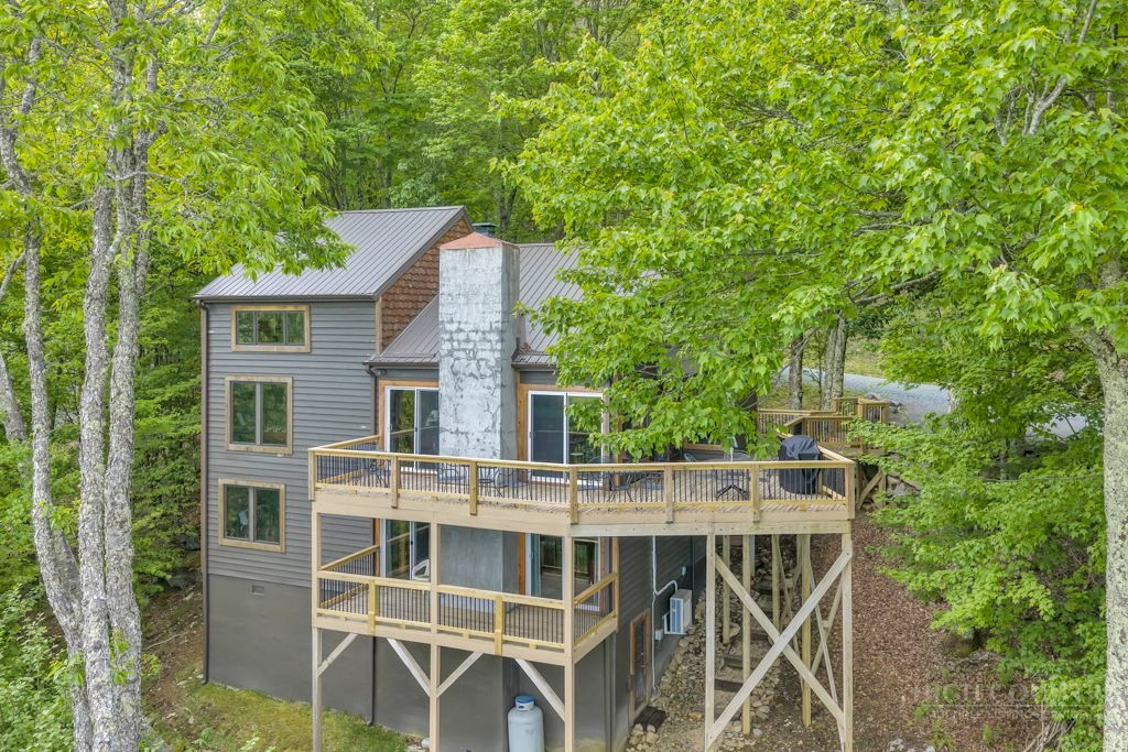 192 Wild Daisy Lane