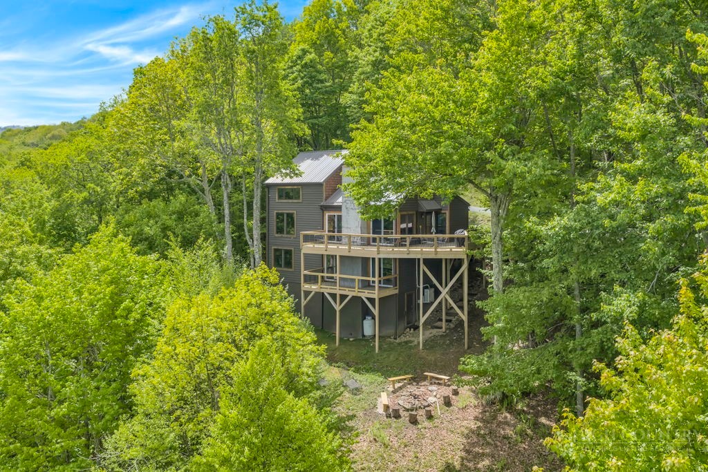 192 Wild Daisy Lane