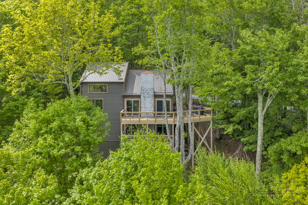192 Wild Daisy Lane