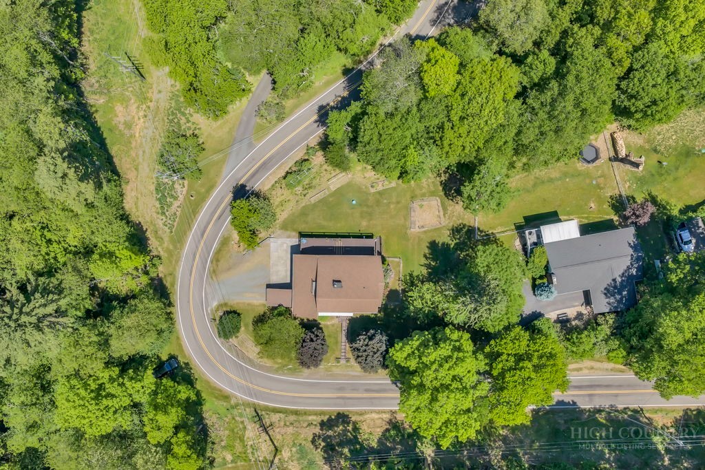 1065 Ravens Ridge Circle