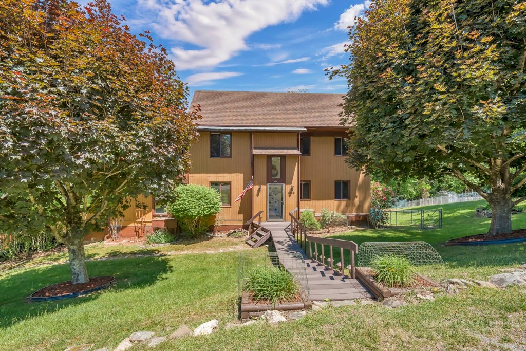 1065 Ravens Ridge Circle