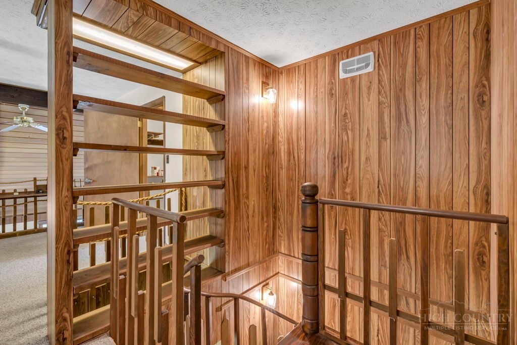 1065 Ravens Ridge Circle