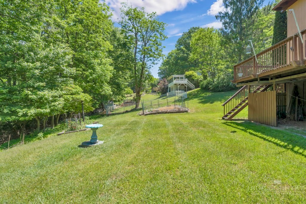 1065 Ravens Ridge Circle