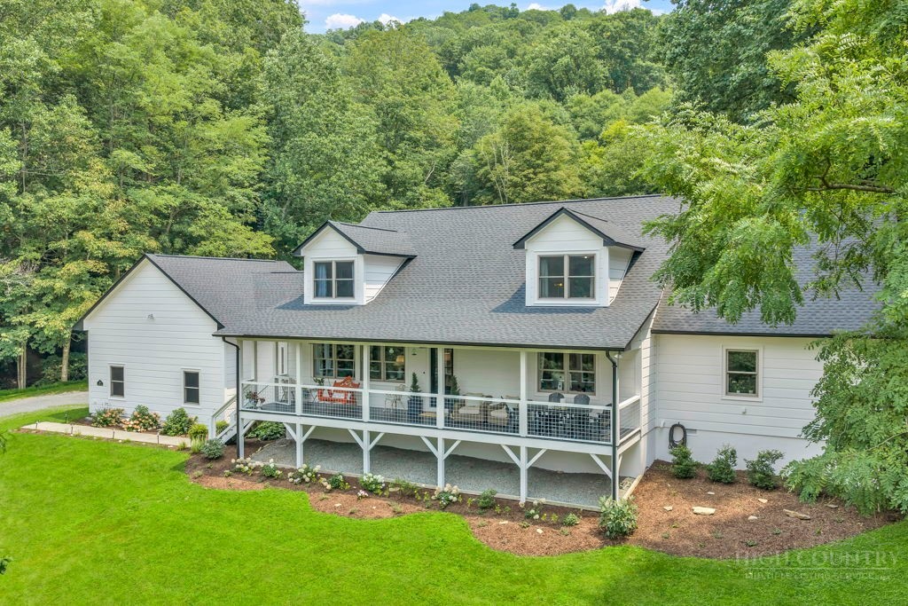 165 Leighway Lane