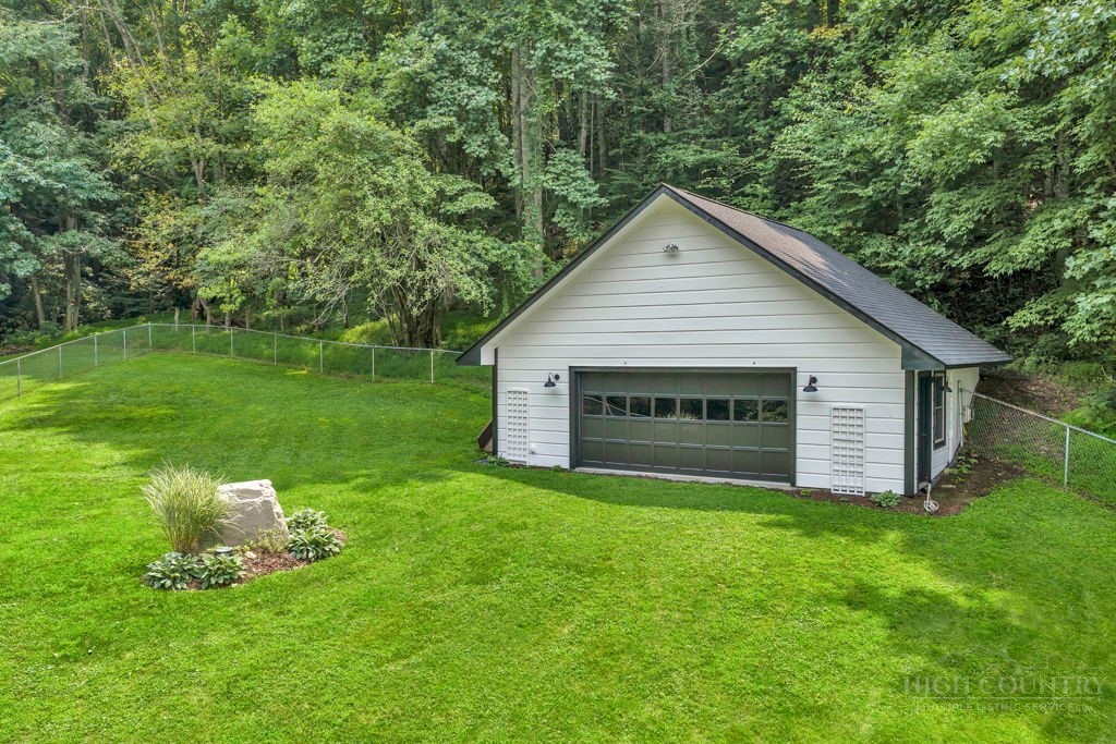 165 Leighway Lane