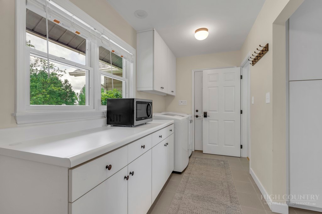 784 Alpine Drive