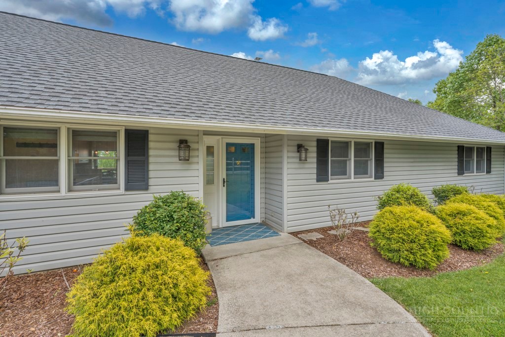 784 Alpine Drive