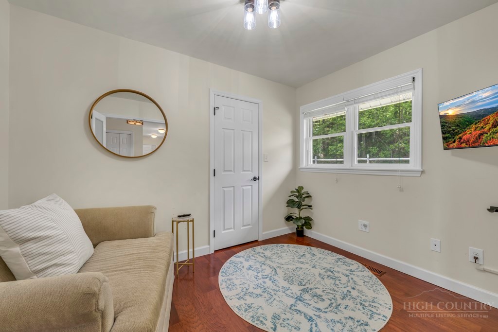 784 Alpine Drive
