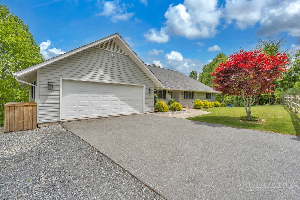 784 Alpine Drive