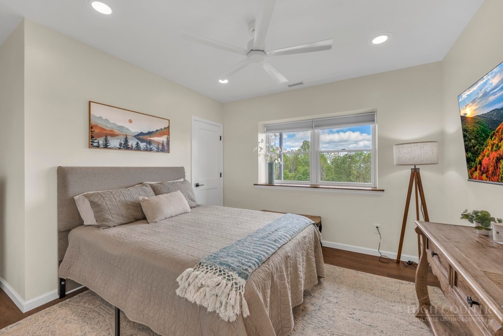 784 Alpine Drive