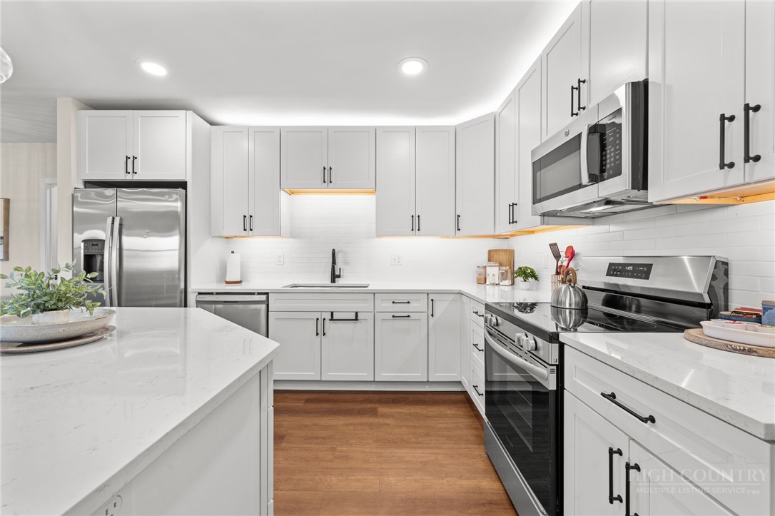 784 Alpine Drive