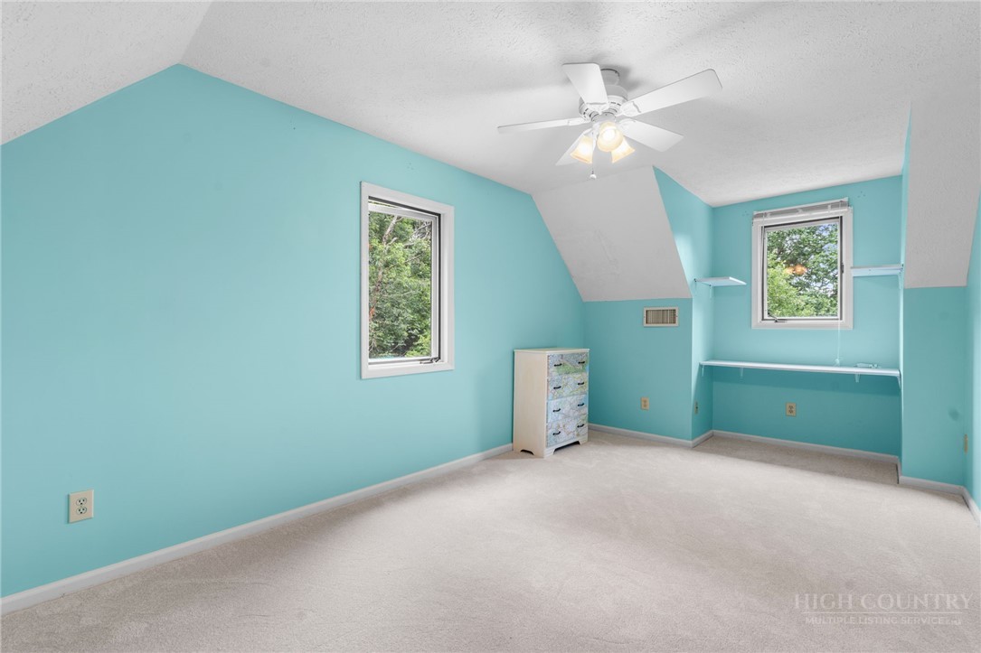 640 Knollwood Drive