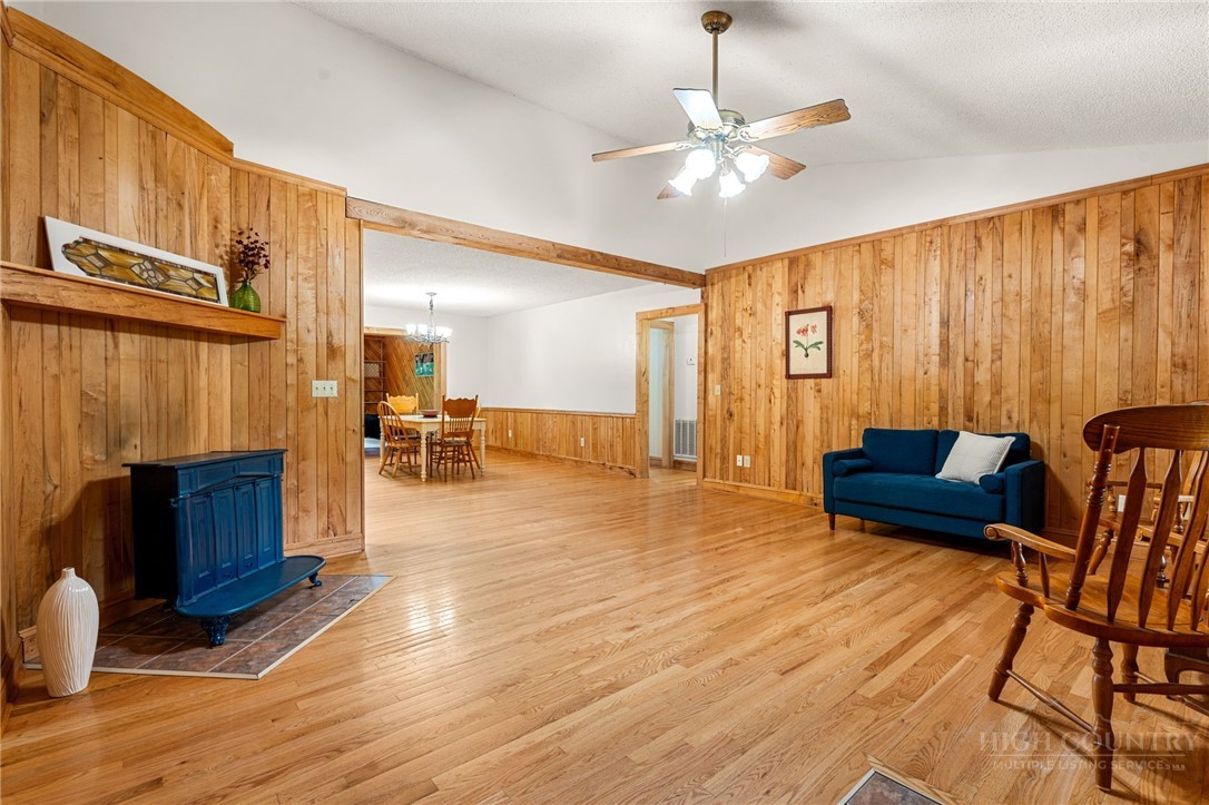 633 Wilson Lane