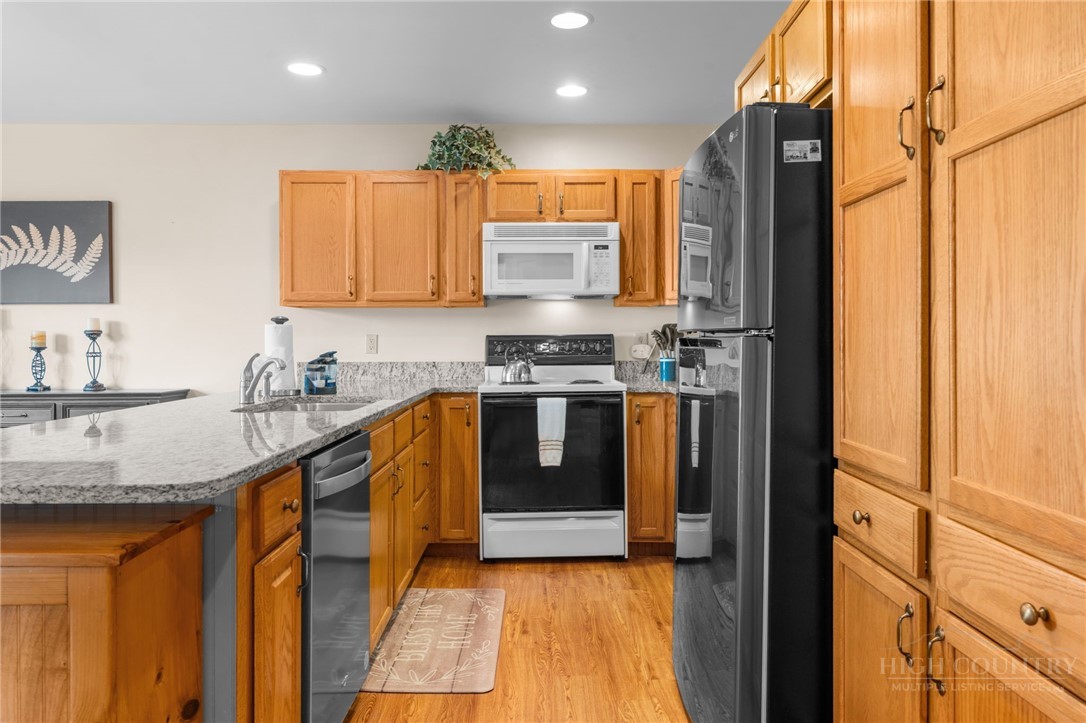 218 Slope View Road 22