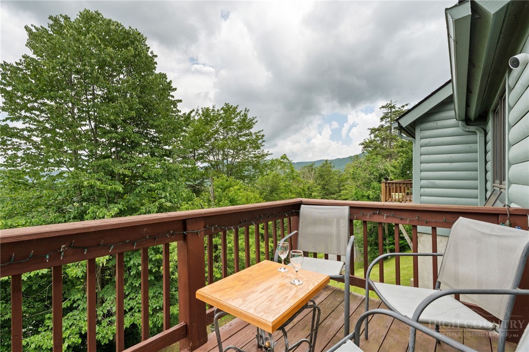 218 Slope View Road 22