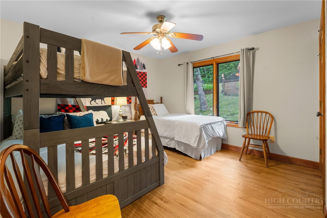 218 Slope View Road 22