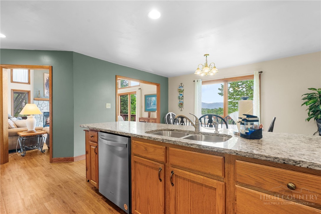 218 Slope View Road 22