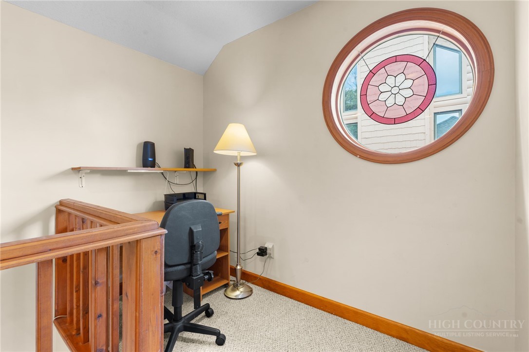 218 Slope View Road 22