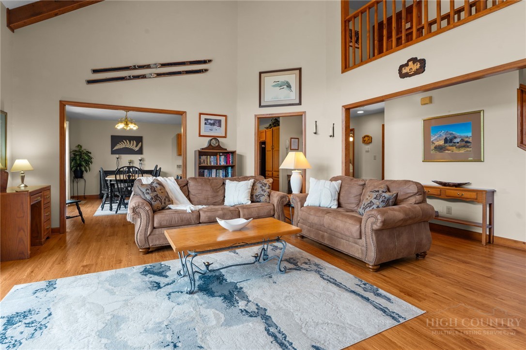 218 Slope View Road 22