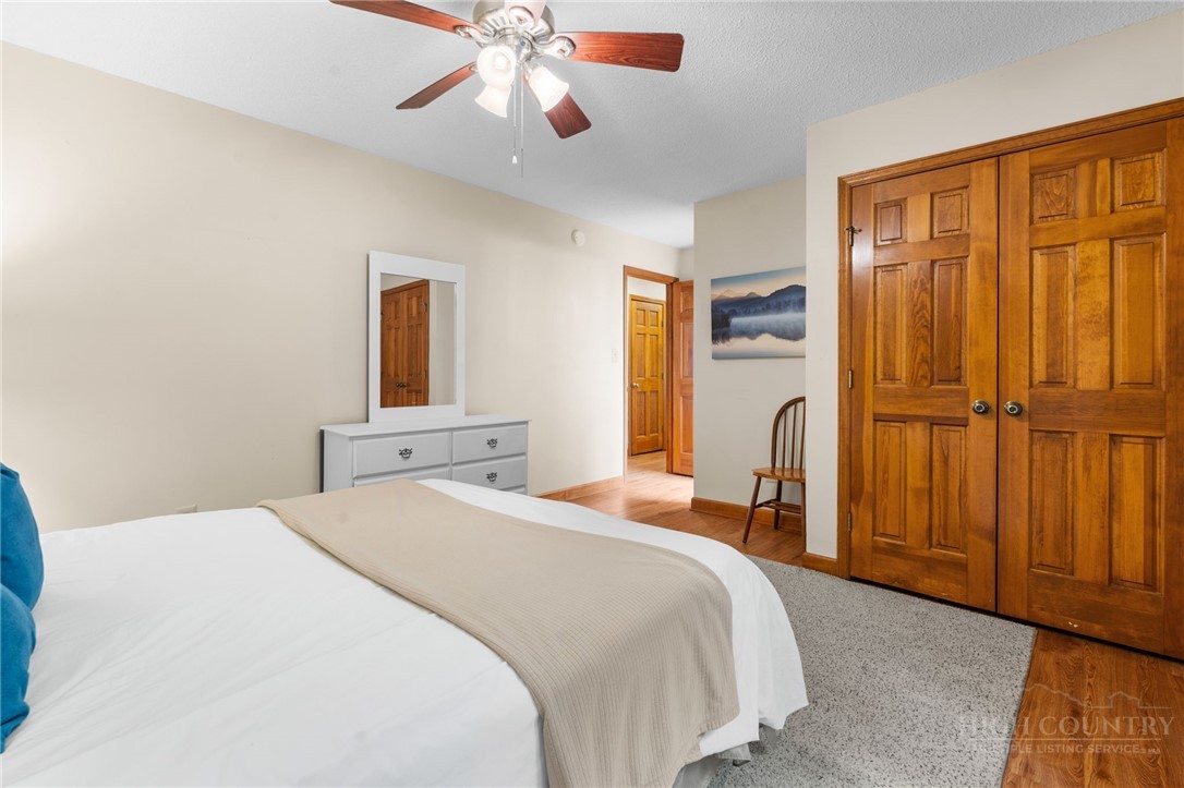 218 Slope View Road 22