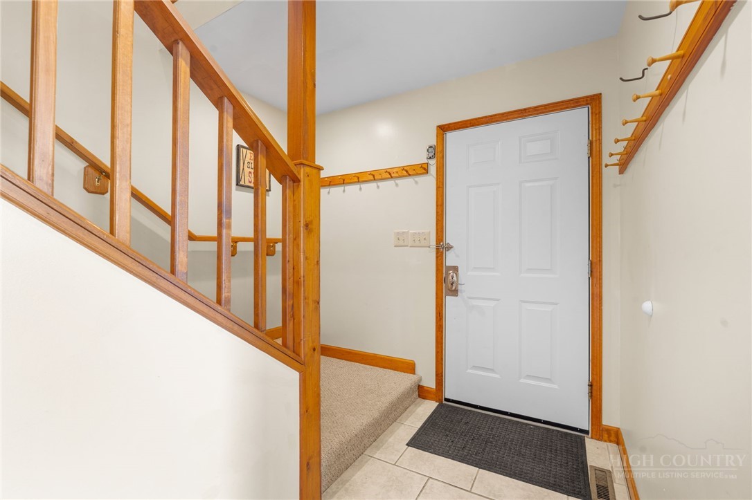 218 Slope View Road 22