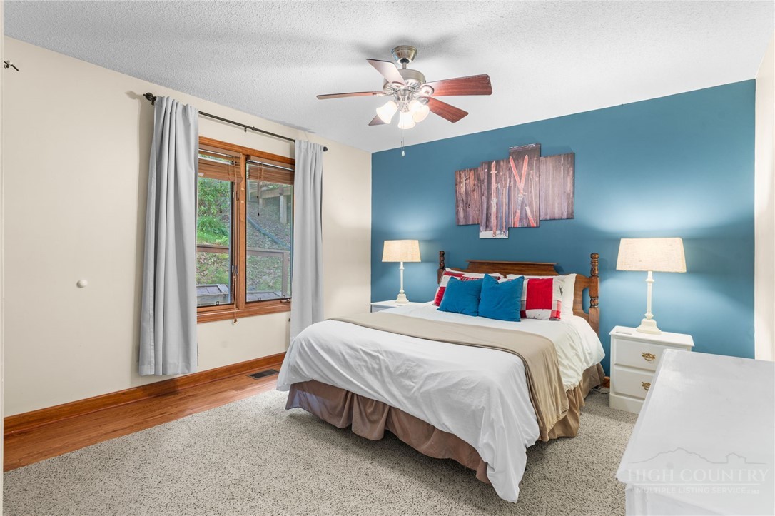 218 Slope View Road 22