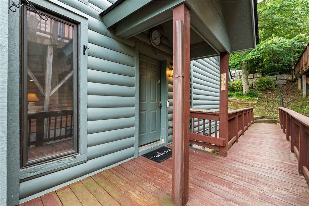 218 Slope View Road 22