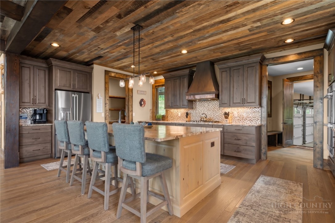 6 Valley Watch Court