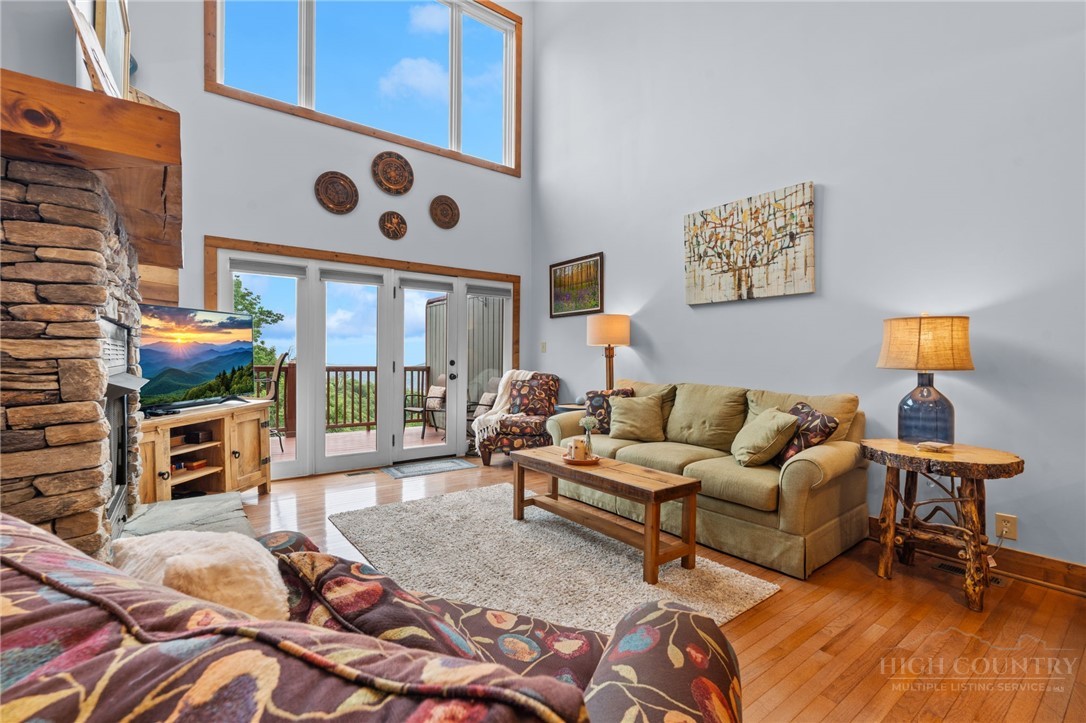 747 Whitetail Trail 2