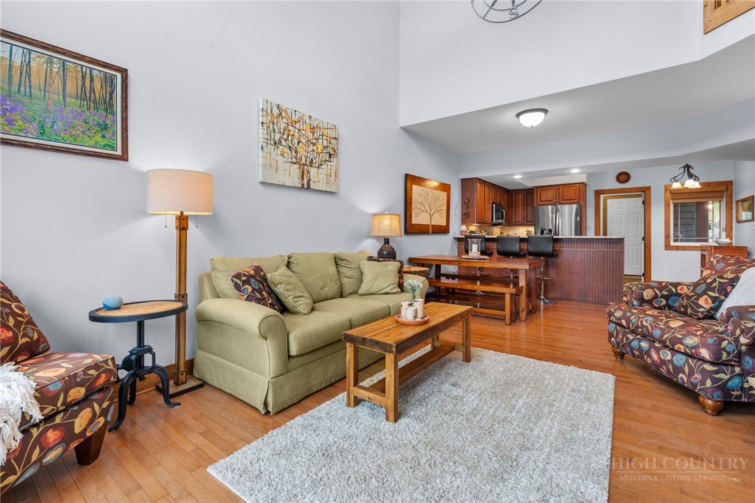 747 Whitetail Trail 2