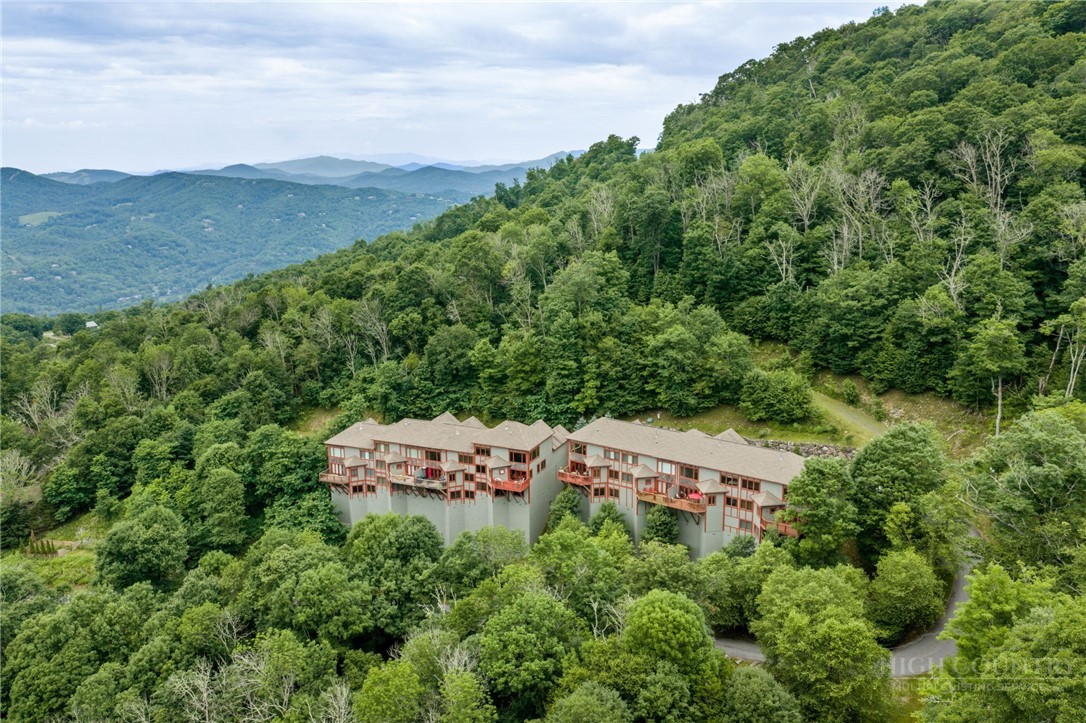 747 Whitetail Trail 2