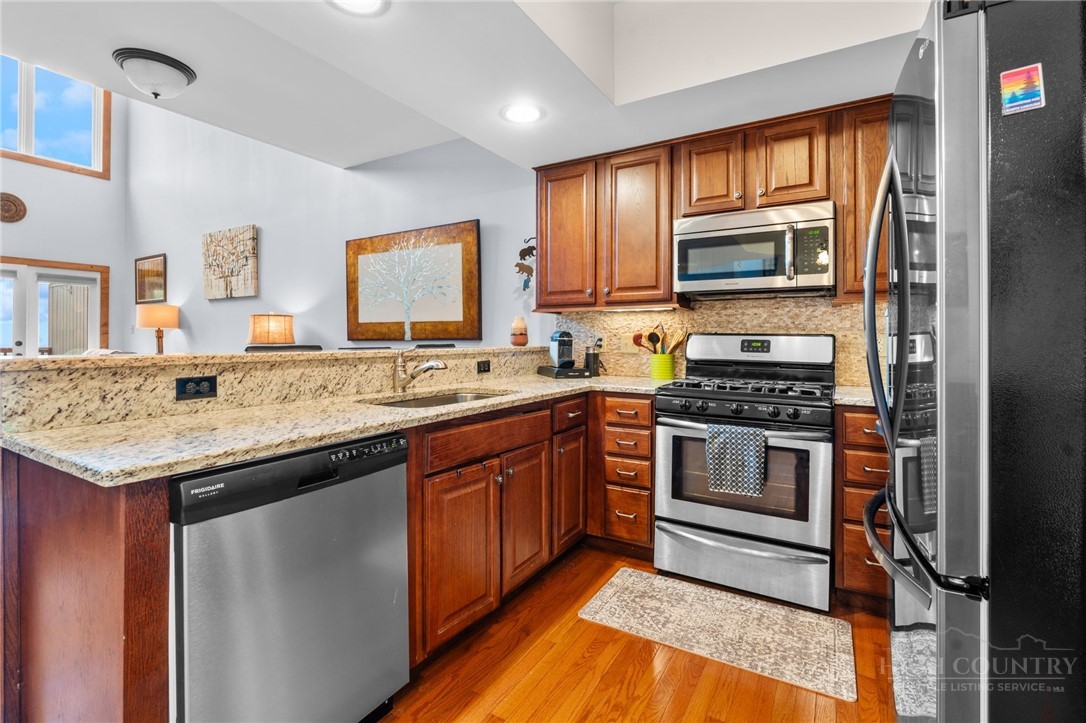 747 Whitetail Trail 2
