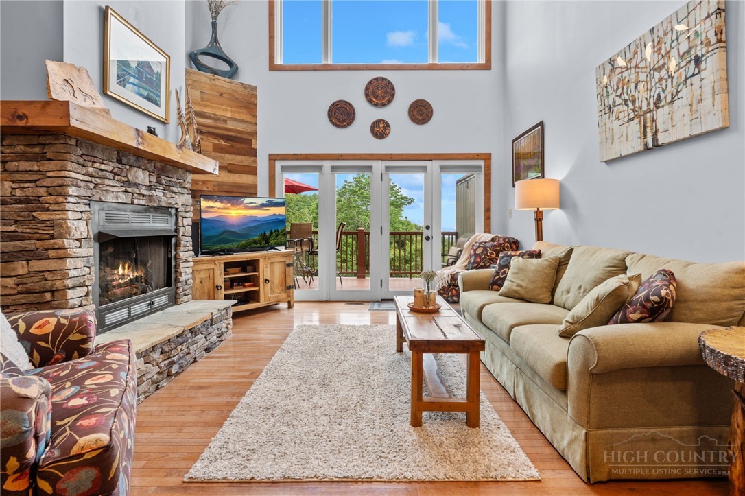 747 Whitetail Trail 2