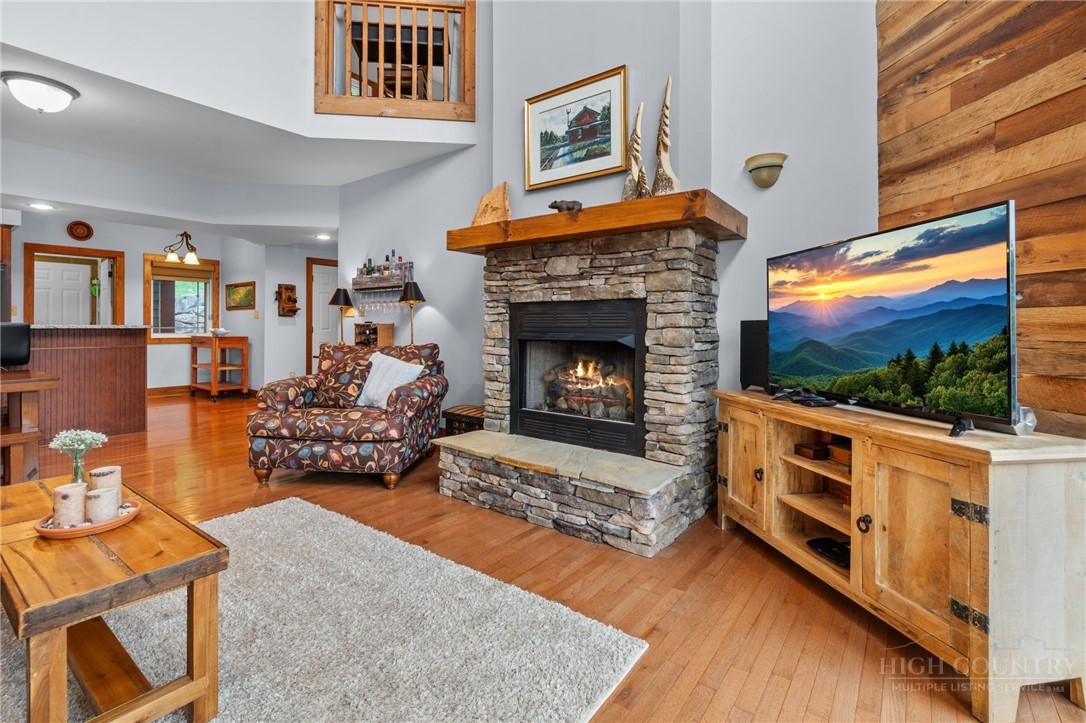 747 Whitetail Trail 2
