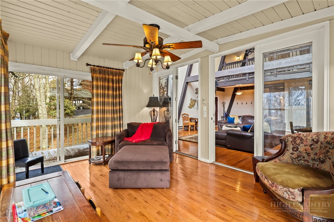 207 Pinnacle Ridge Road