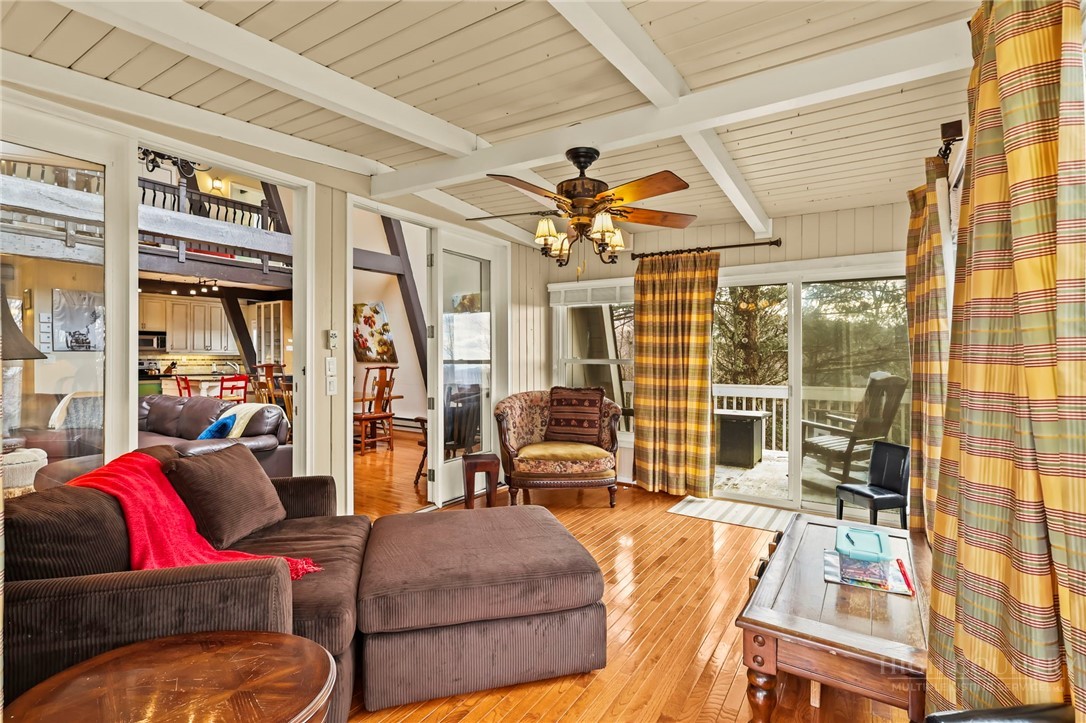 207 Pinnacle Ridge Road
