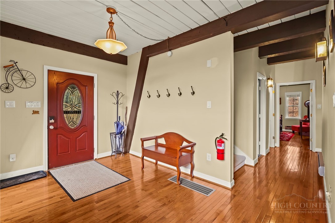 207 Pinnacle Ridge Road