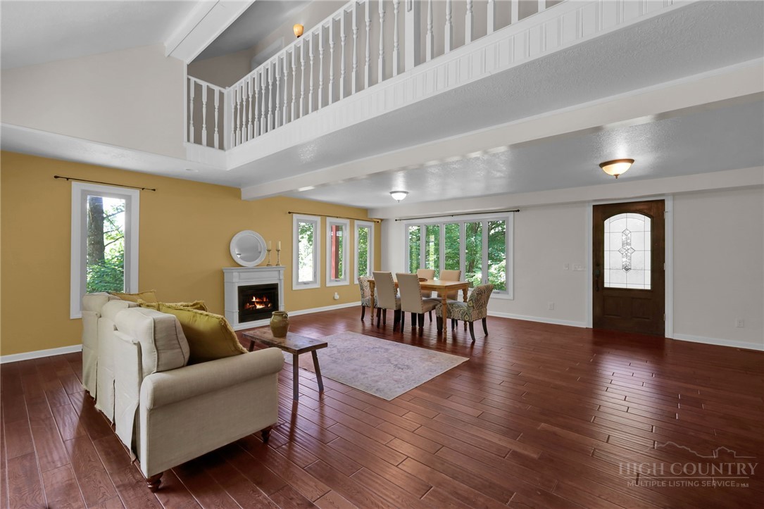188 Holly Lane