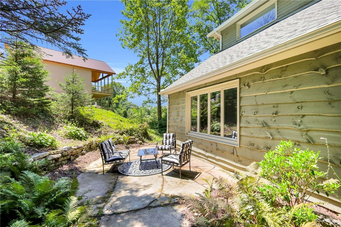 188 Holly Lane