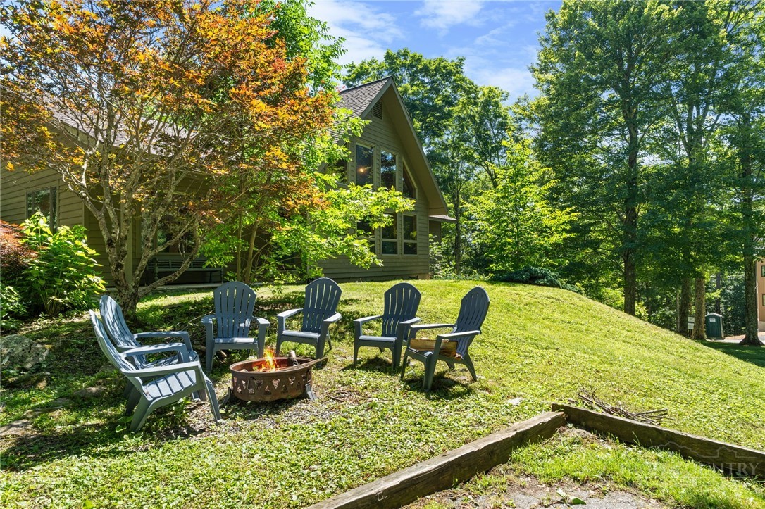 126 Rock Ledge Lane