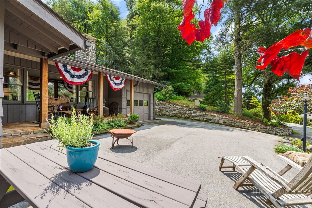 168 Mountain View Drive