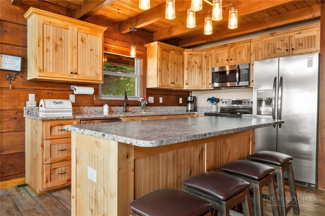 1407 Almost Heaven Road