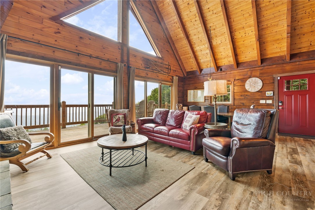 1407 Almost Heaven Road