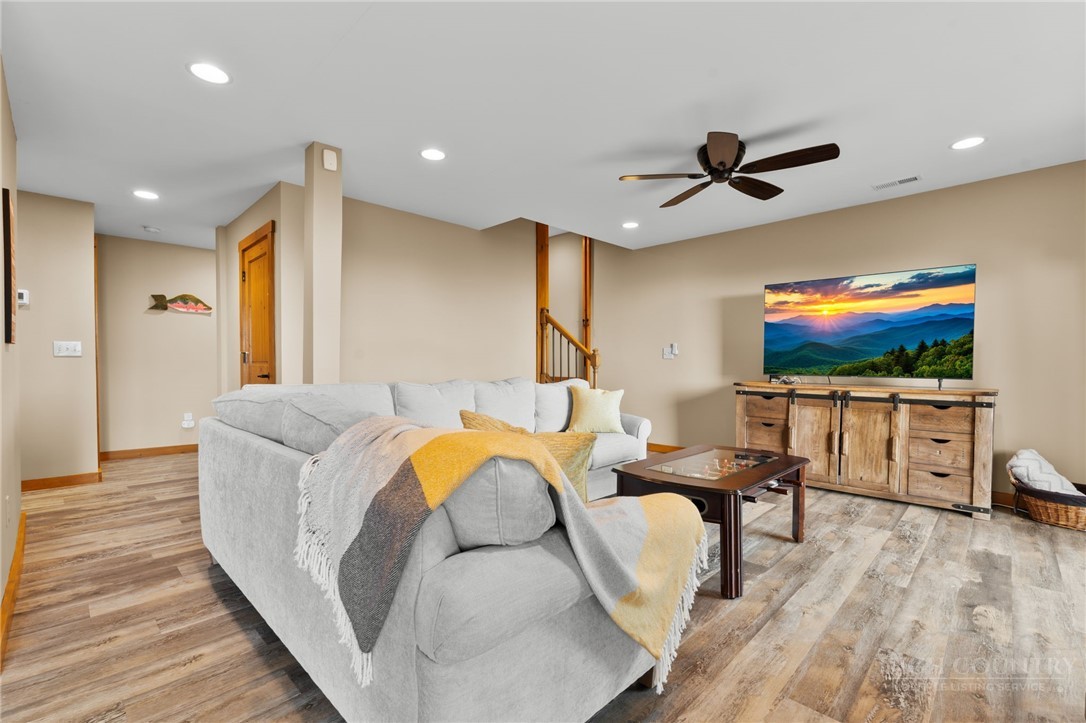 1407 Almost Heaven Road
