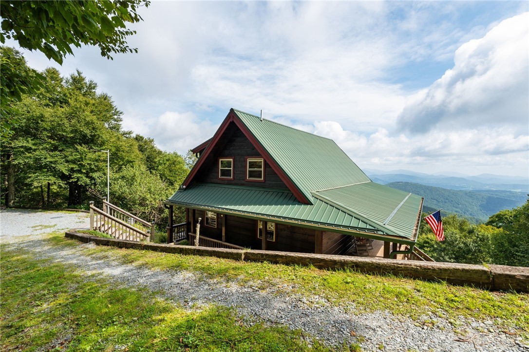 1407 Almost Heaven Road