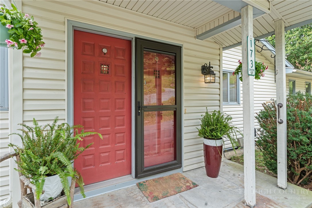 173 Skiview Drive