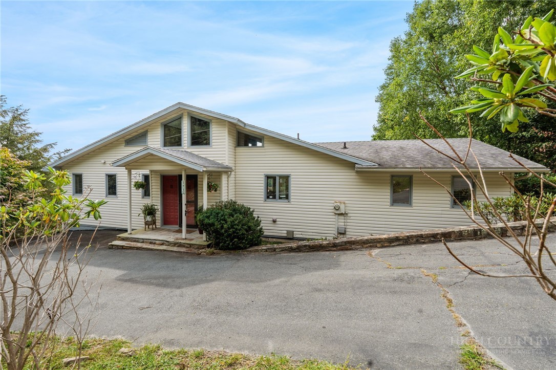 173 Skiview Drive